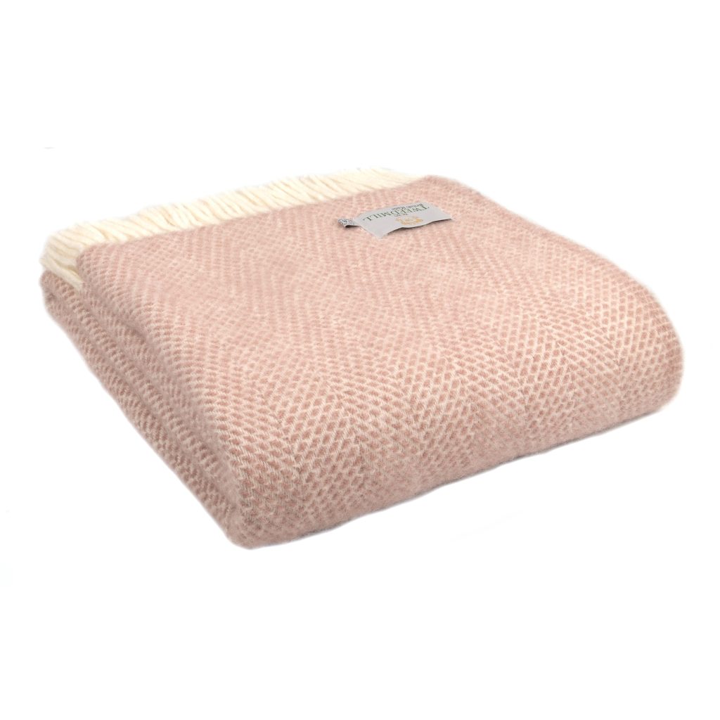 beehive wool throw in pink